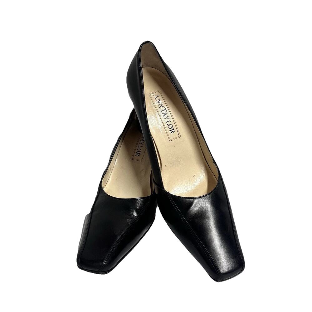 Vintage Ann Taylor Heels Pumps Shoes size 7.5M Black Leather Made in Italy 2.75" - Picture 2 of 9